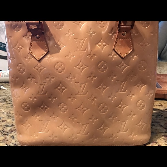 Louis Vuitton Handbags - Authentic Louis Vuitton